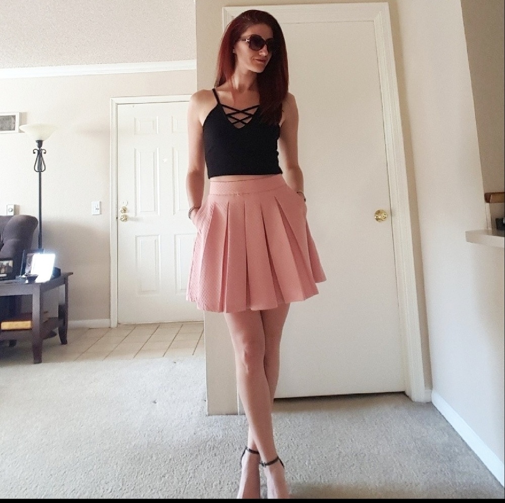 🌹ELLE🌹 Polka Dot Pleated Pink Skirt